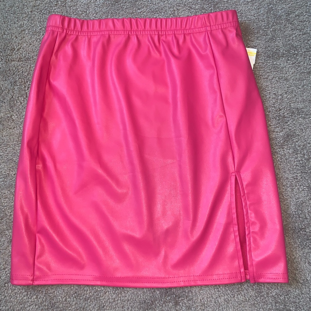 High Wasted pleather skirt